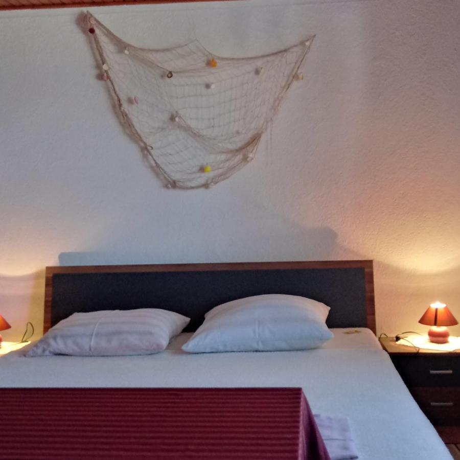 Appartement Mikola à Senj  Extérieur photo